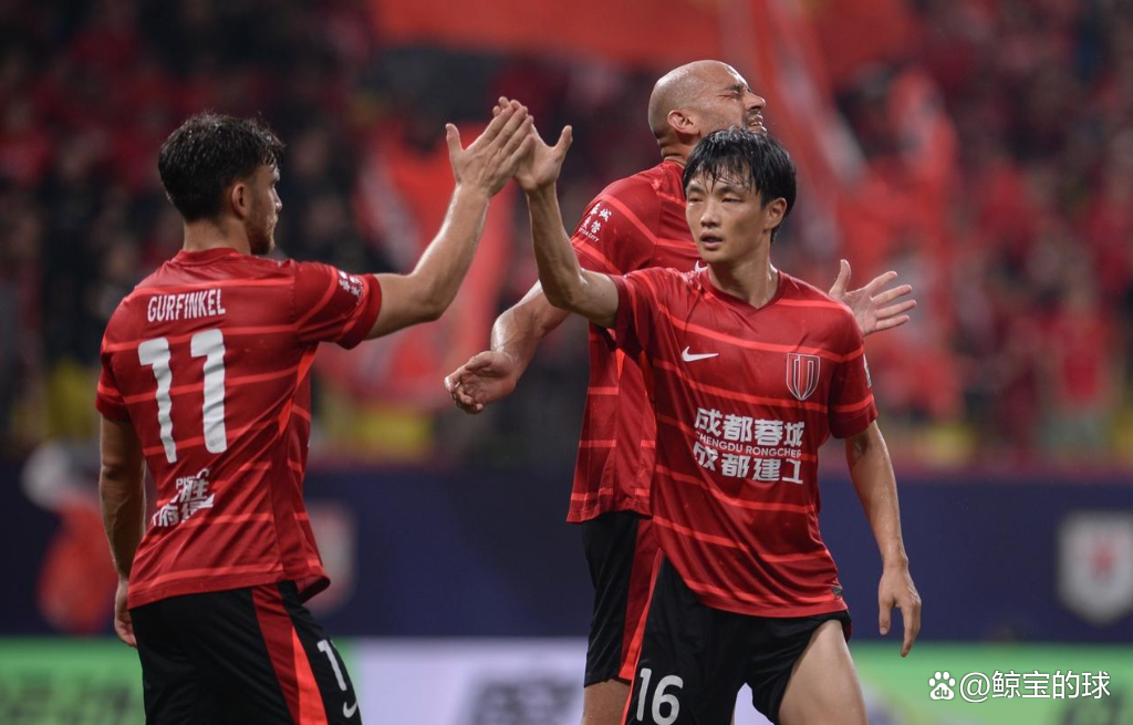 乐鱼体育-成都蓉城发布备战花絮；集结日篮板制胜；意甲任务艰巨；训练强度明显提升-乐鱼体育